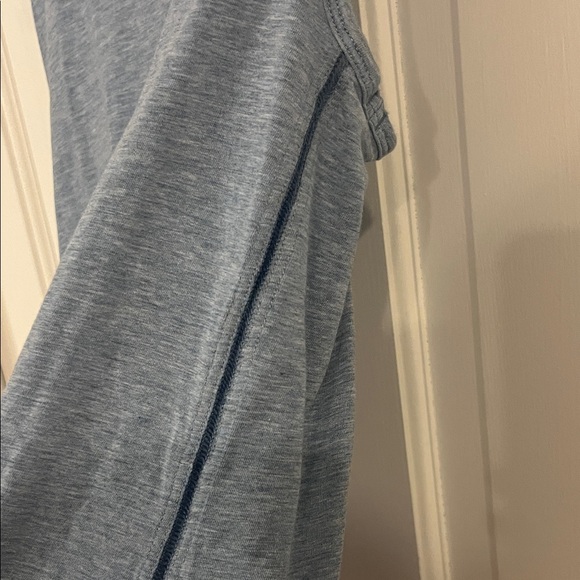 Lululemon Superb Tank Heathered Blue Denim Sleeveless Top. Activewear, Movement - Picture 5 of 7